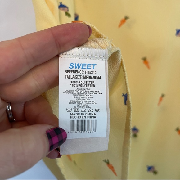 Sweet Collection, Sleeveless Blouse, Size Medium. Yellow Floral. Excellent cond! - Picture 6 of 6